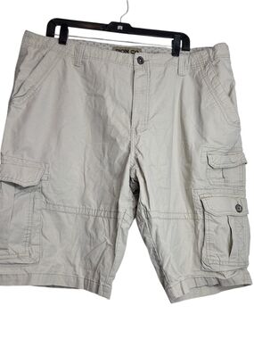 Men's Cargo Shorts in Light Khaki - Iron Co. Size 38